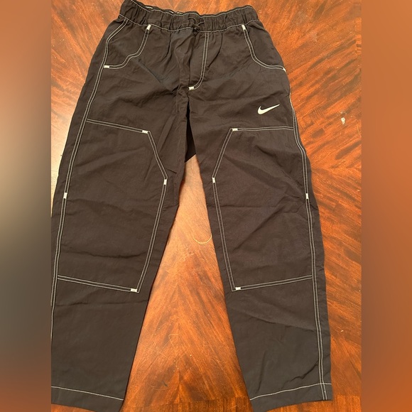 Nike Windbreakers - Picture 1 of 3